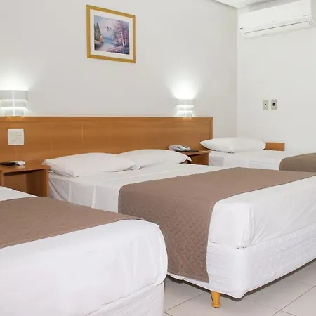 Ipê Plaza Hotel Ltda Itumbiara Exterior foto