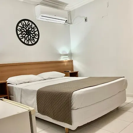 Ipê Plaza Hotel Ltda Itumbiara Exterior foto