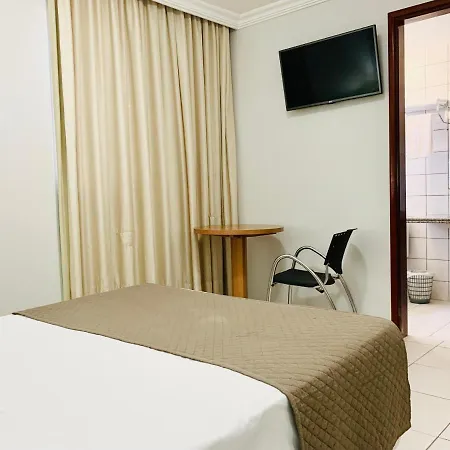 Ipê Plaza Hotel Ltda Itumbiara Exterior foto